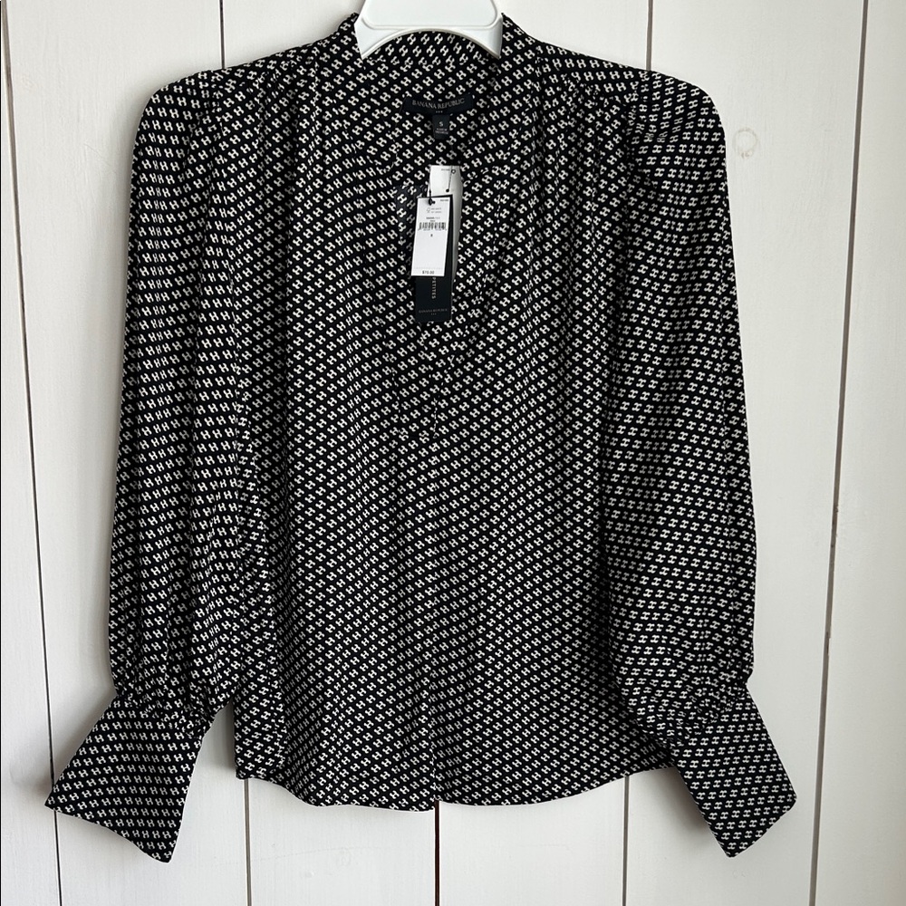 Banana Republic Black & White Micro Geometric Blouse